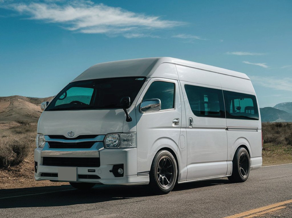 Hiace - Minibus